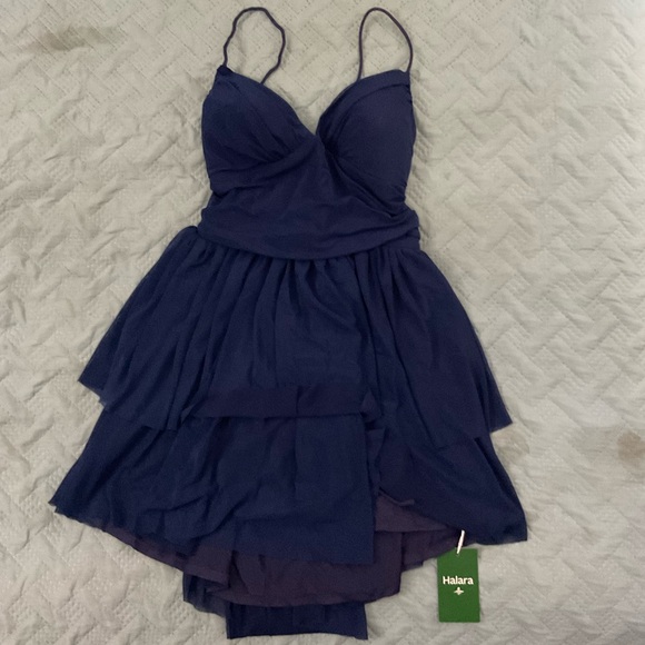 HALARA Layered Dress - Picture 3 of 6